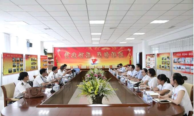 海關領導蒞臨集團公司進行“海關AEO高級認證”現(xiàn)場復審