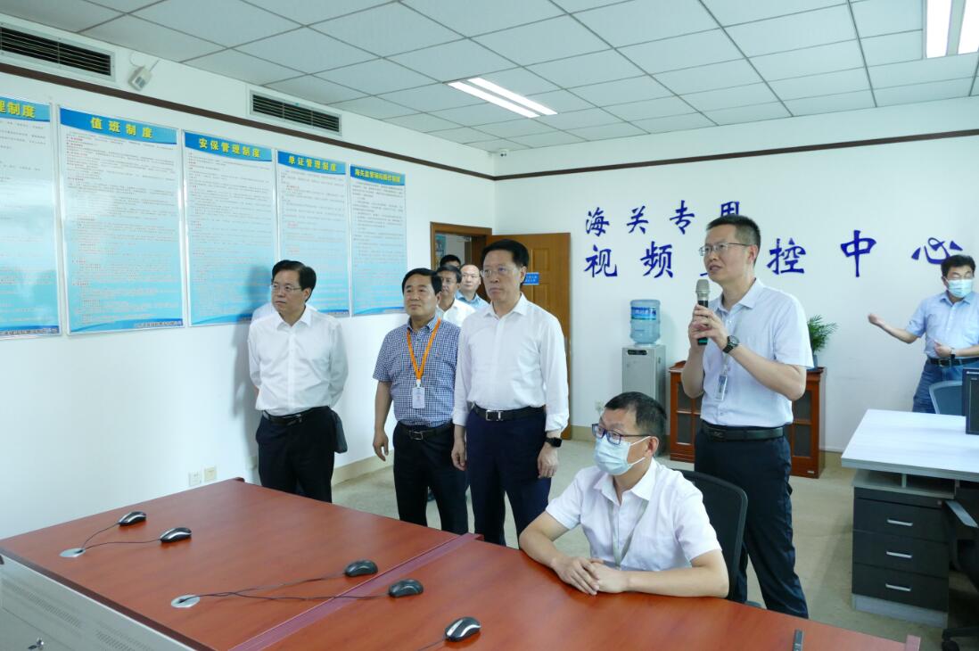 濰坊市委書記江敦濤蒞臨晟綺港儲集團(tuán)調(diào)研，高密市委書記王文琦陪同